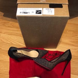 Christian Louboutin Lace size 39 heels